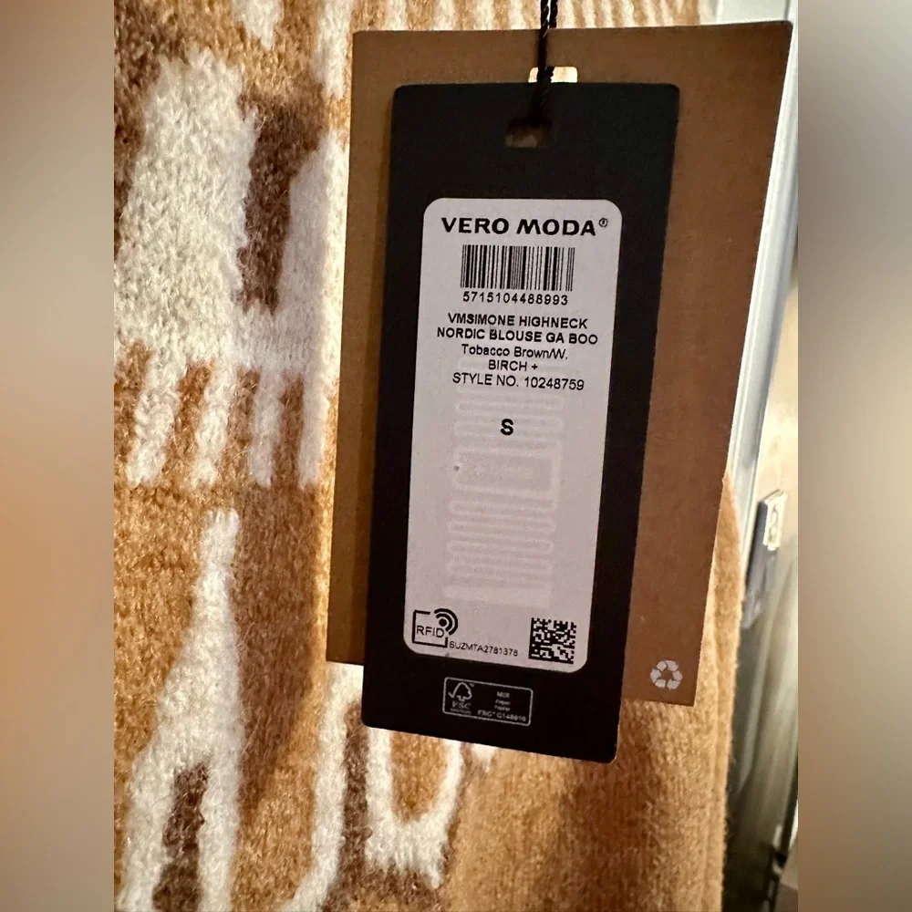 NWT Nordstrom Vero Moda Simone High Neck Nordic Sweater Blouse - Small - Picture 4 of 5
